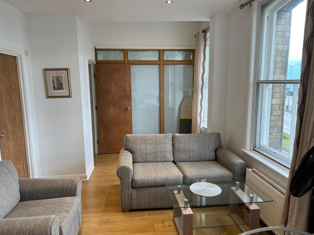 Entire Flat With View To River Yare, H 1 Грейт-Ярмут Экстерьер фото